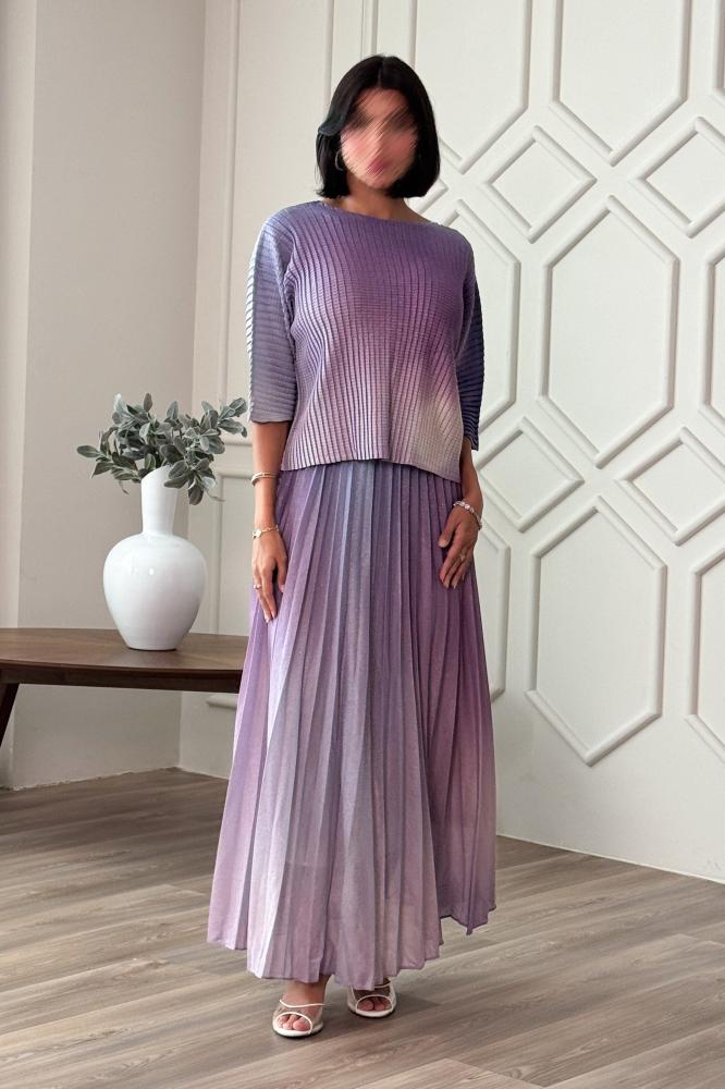 Pleated Wavy Skirt and Blouse Set المقاس:(L - 40)