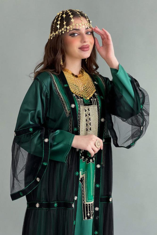 Two-piece traditional embroidered dark green jalabiya المقاس:(M)