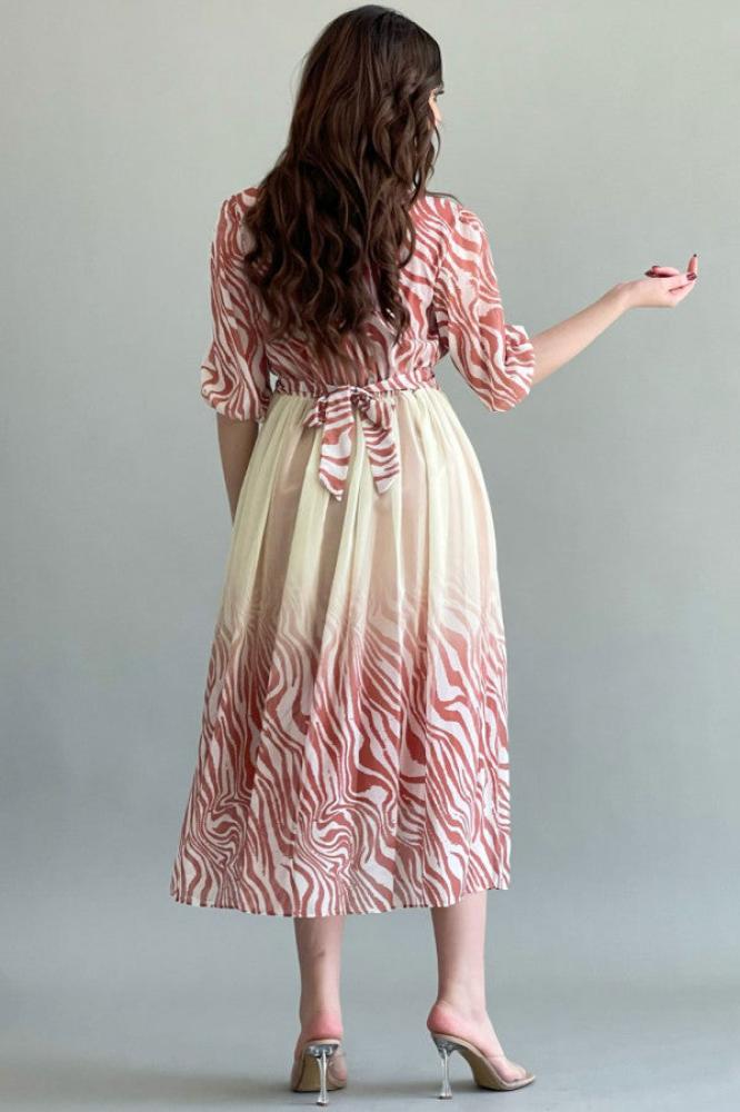 Brick-colored wavy chiffon dress المقاس:(M)