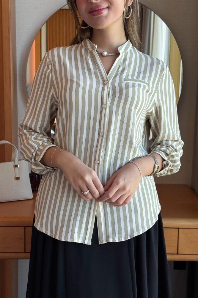 قميص بأزرار مقلم لون اخضر المقاس:(XL - 42)