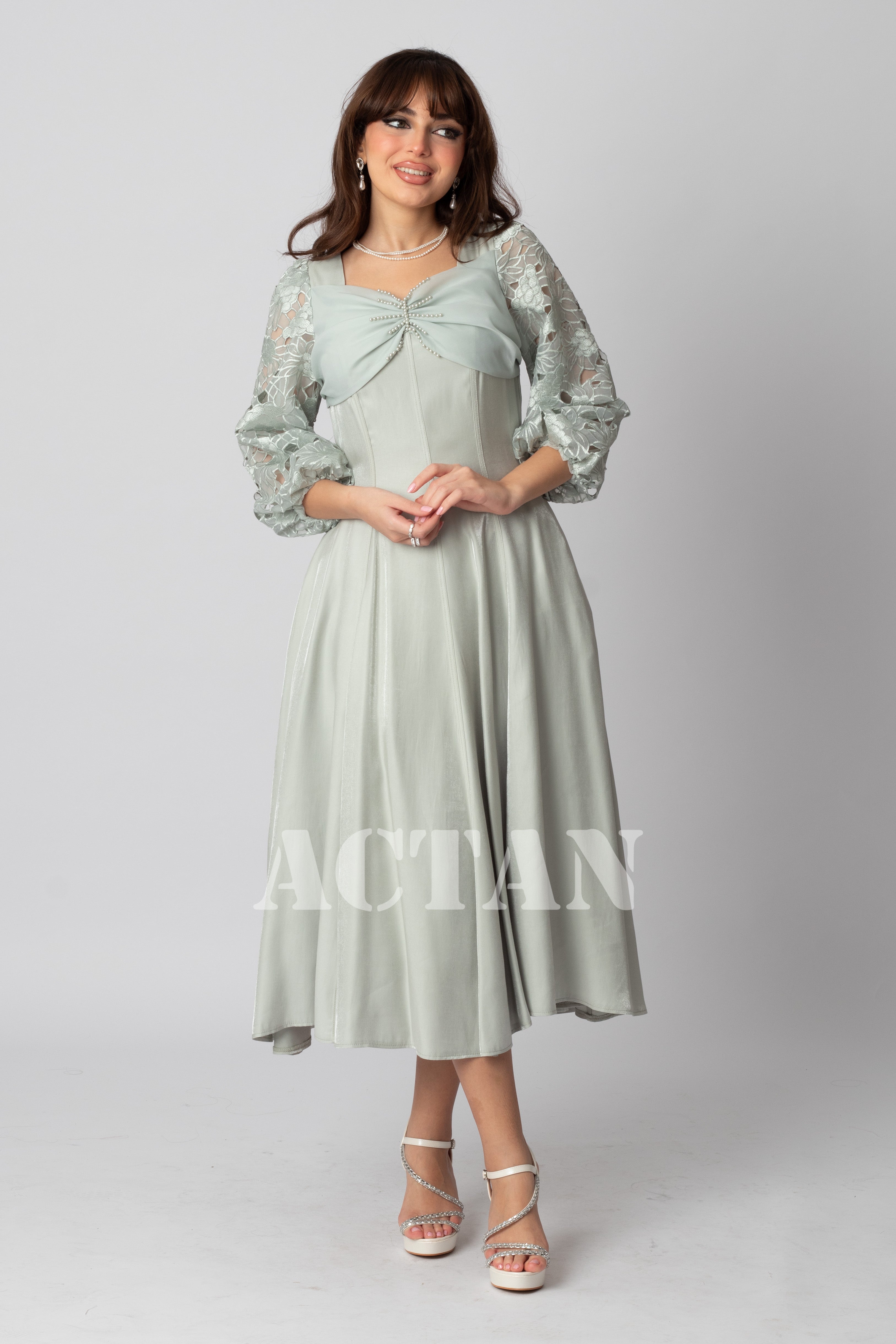 Pearl-embellished guipure sleeve midi dress