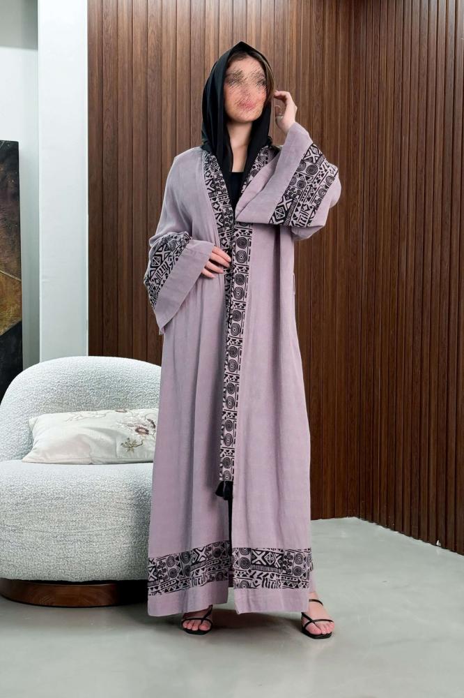 Wide crepe abaya with patterns المقاس:(52)