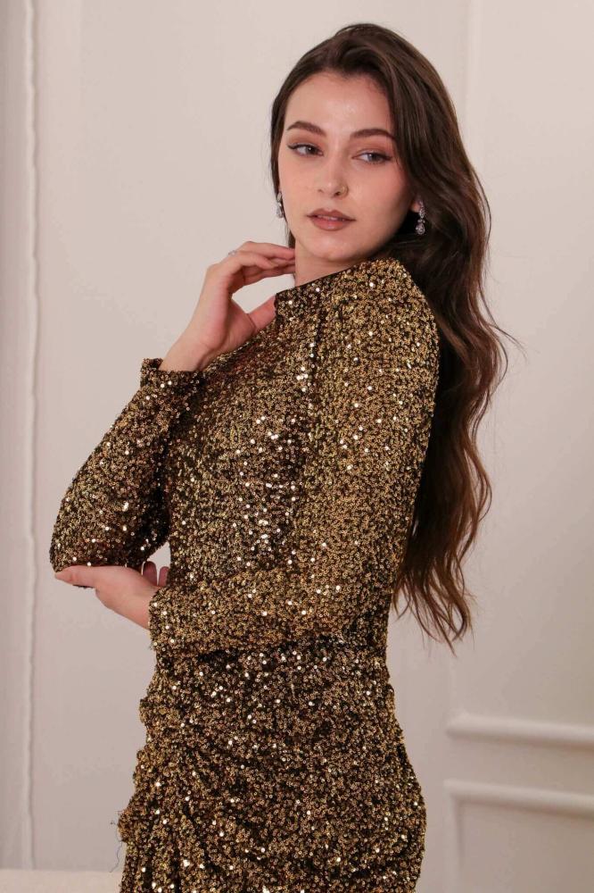 Gold sequin high neck evening dress المقاس:(XL)