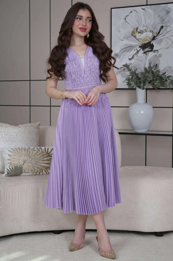 Light purple pleated midi dress المقاس:(S - 36)