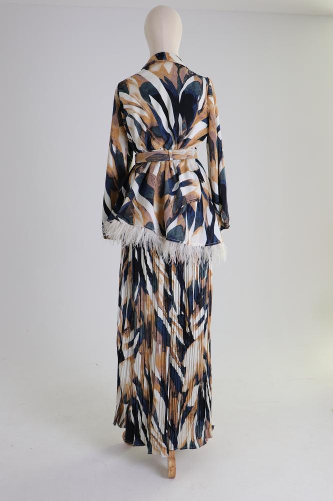 Orange Feathered Two-Piece Set المقاس:(L)