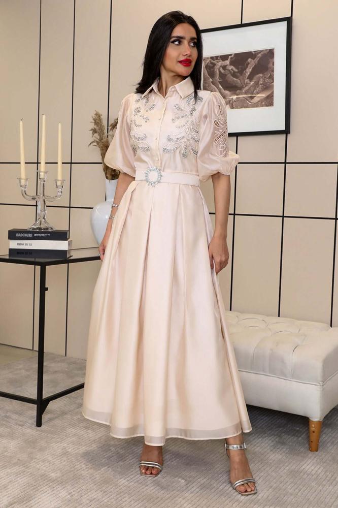 Beige puff sleeve maxi dress المقاس:(M - 38)