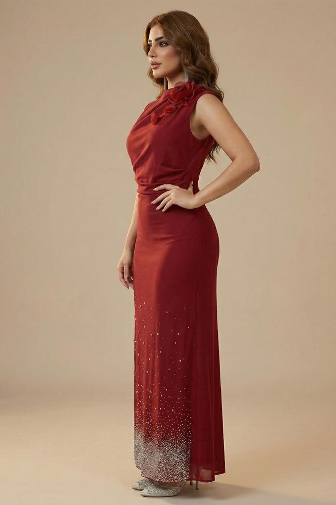 Draped dress decorated with red rose brooches المقاس:(XXL - 44)