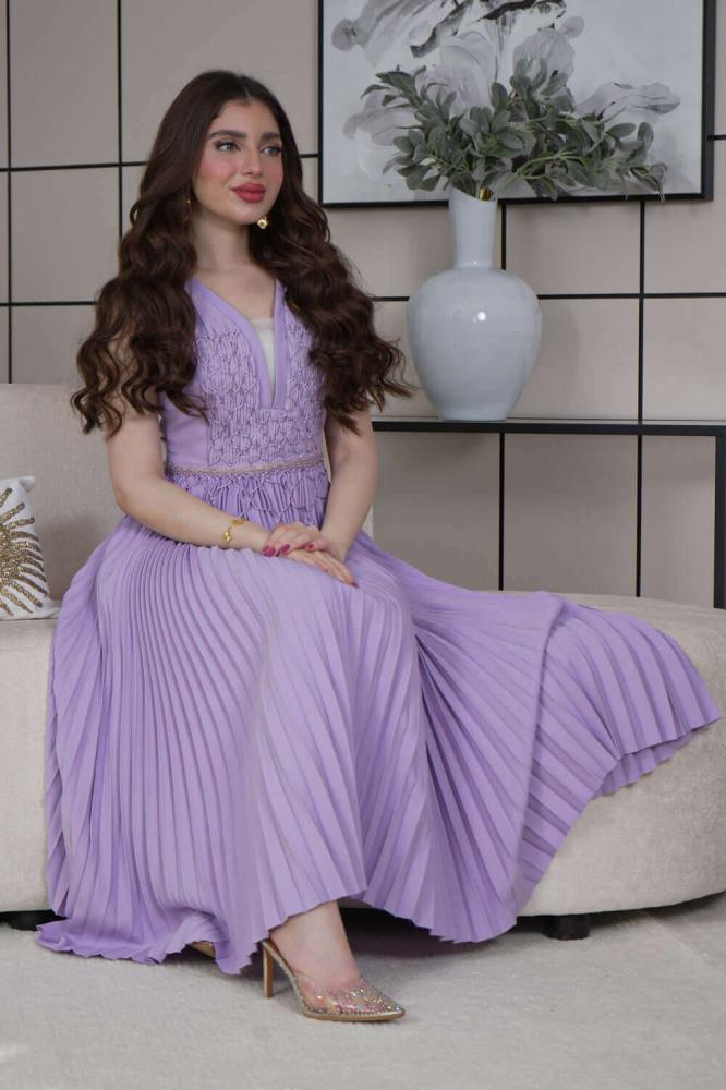 Light purple pleated midi dress المقاس:(S - 36)