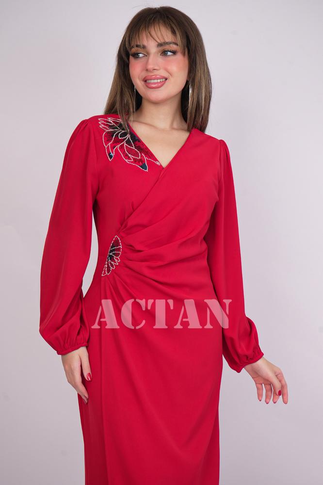 Red sequin crepe maxi dress المقاس:(3XL - 46)