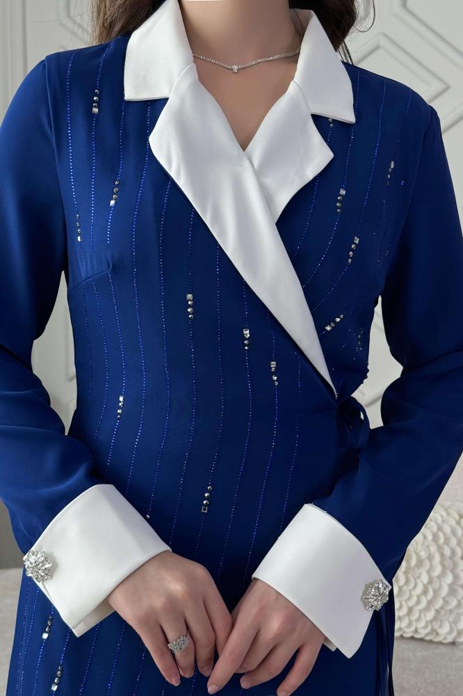 Blue sequin wrap jumpsuit المقاس:(L - 40)
