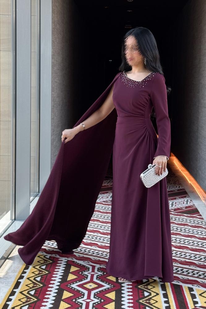 Burgundy Maxi Dress with Cape Scarf المقاس:(S - 36)