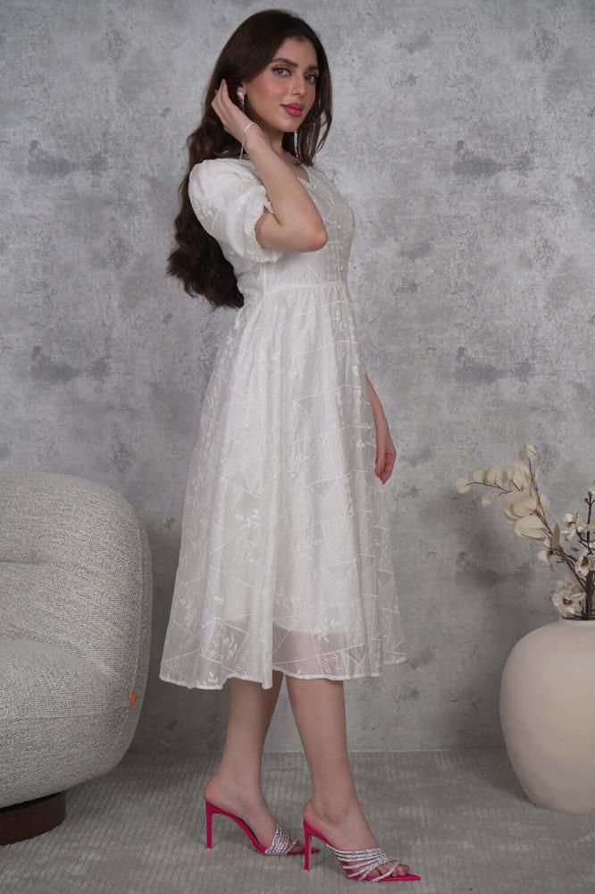 Beaded collar midi dress المقاس:(L - 40)