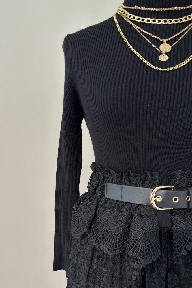 Lace Sweater Midi Dress المقاس:(L - 40)