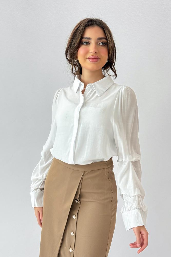 White long-sleeved cotton shirt المقاس:(L)