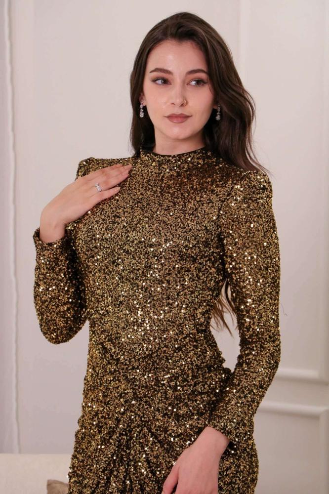 Gold sequin high neck evening dress المقاس:(XL)