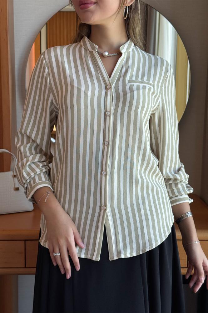 قميص بأزرار مقلم لون اخضر المقاس:(XL - 42)