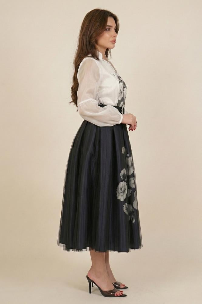 Elegant white organza midi dress المقاس:(L - 40)