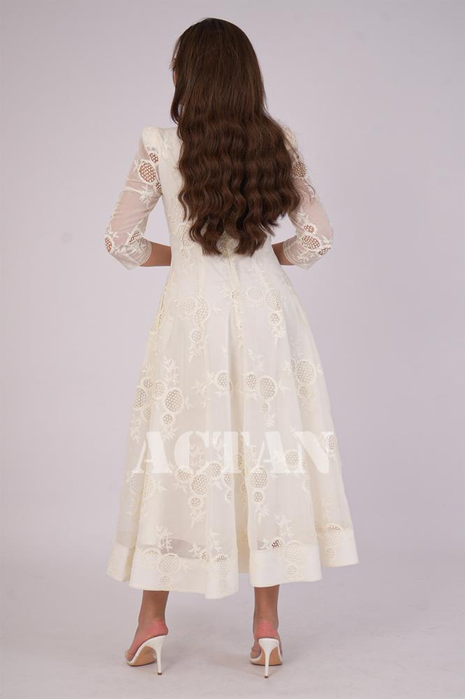Sugar-colored organza midi dress المقاس:(L - 40)