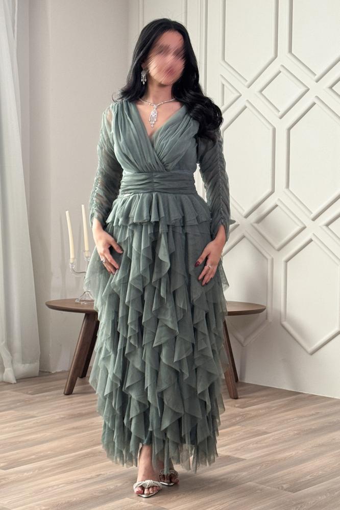 Long green draped layered dress المقاس:(L)