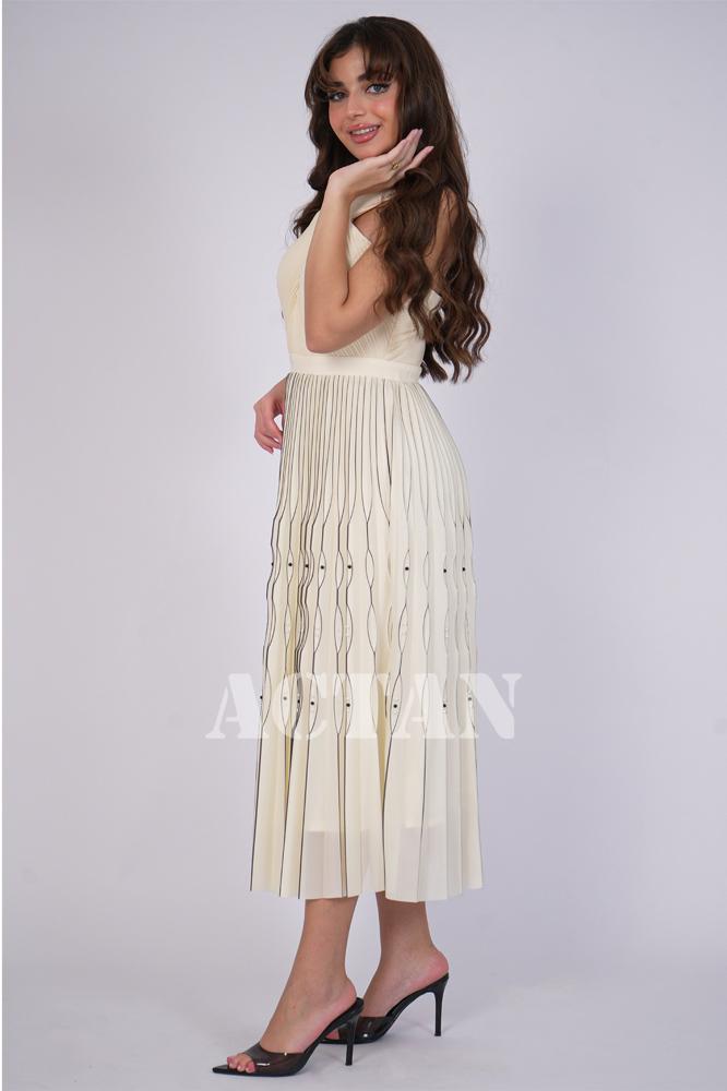 Beige pleated midi dress المقاس:(XL - 42)