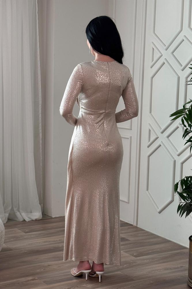 Beige metallic maxi dress المقاس:(S - 36)