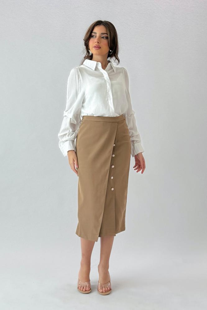 White long-sleeved cotton shirt المقاس:(L)