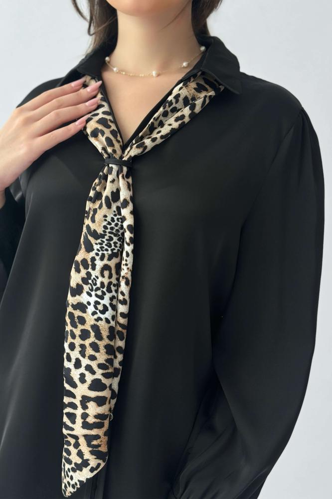 Black satin blouse with leopard print المقاس:(L - 40)