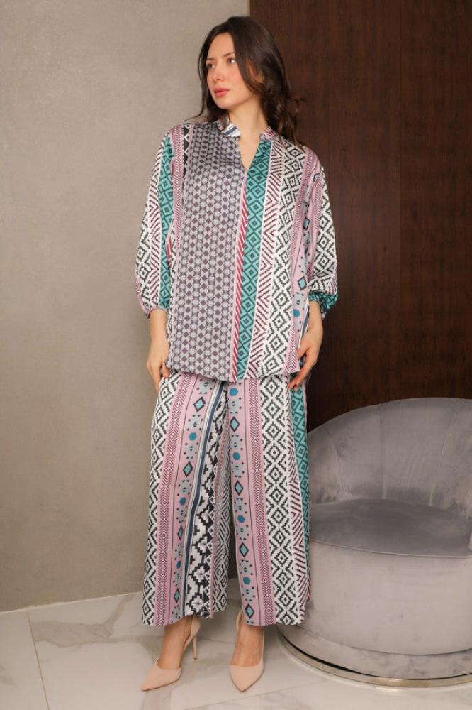 Two-piece printed set, pants and blouse المقاس:(M - 38)