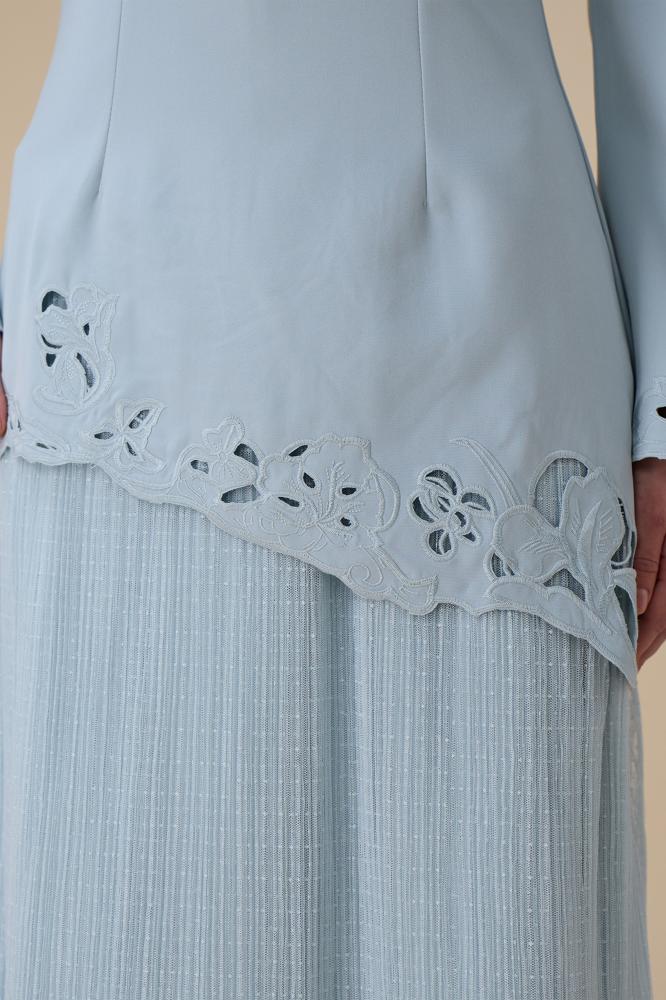 فستان طويل ازرق بطبقتين بتصميم ناعم المقاس:(XXL - 44)