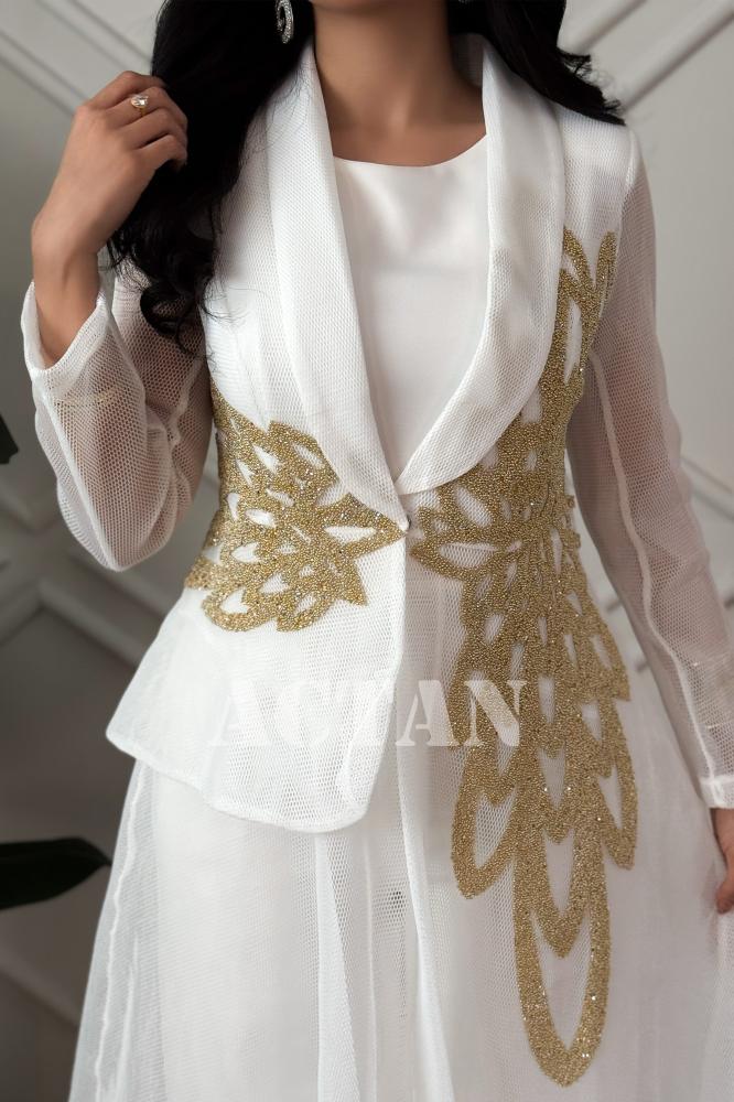 White Beaded Mesh Cape Jumpsuit المقاس:(L - 40)