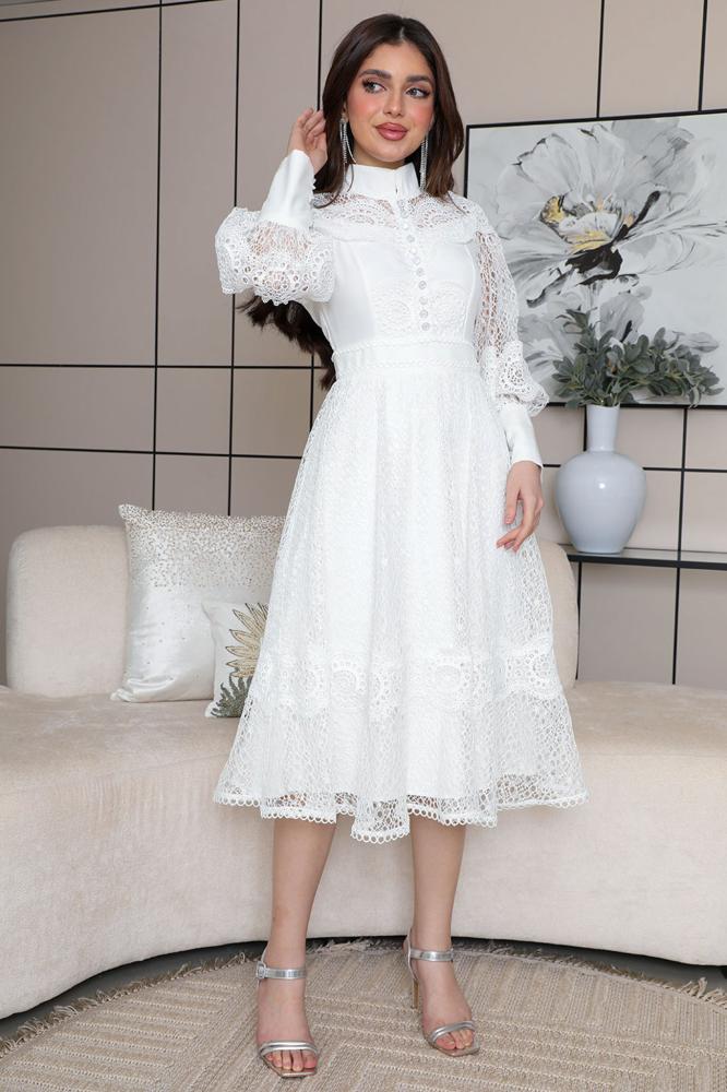 Elegant white lace midi dress المقاس:(XL - 42)