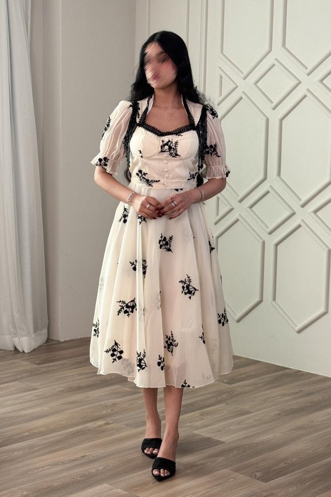 Midi dress with floral print المقاس:(L)