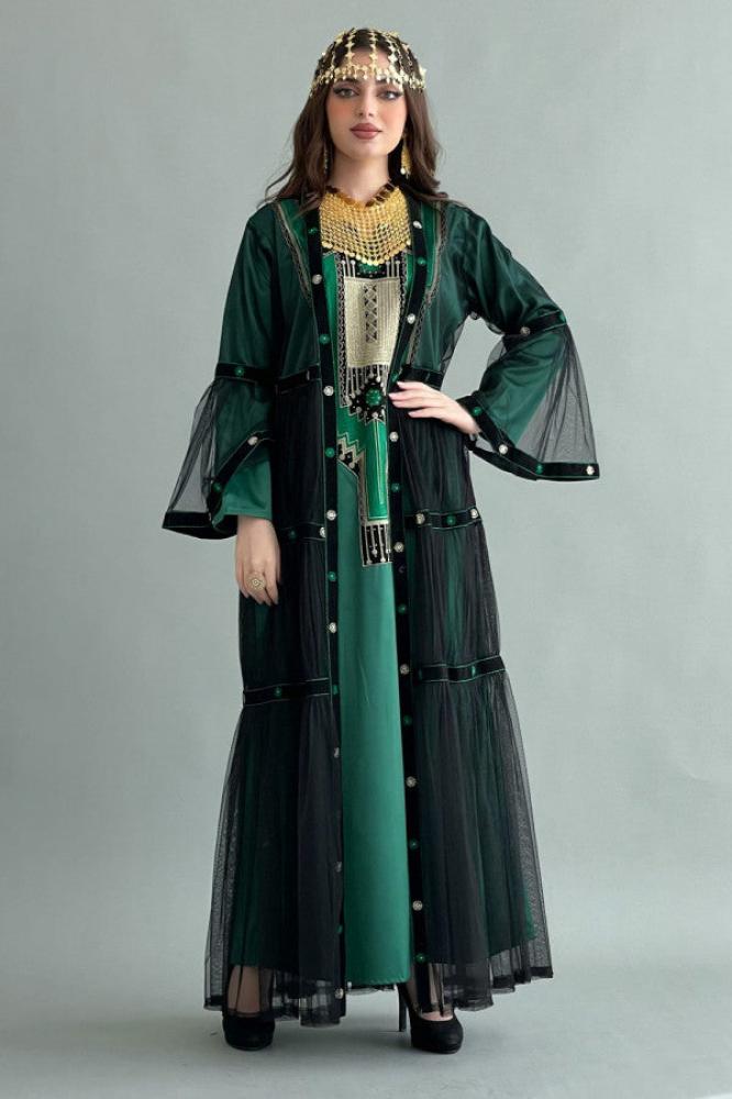 Two-piece traditional embroidered dark green jalabiya المقاس:(M)