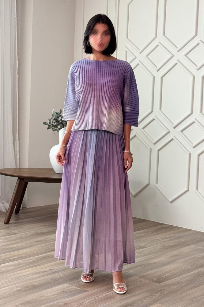 Pleated Wavy Skirt and Blouse Set المقاس:(L - 40)