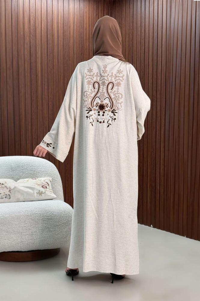 Embroidered abaya with a pattern on the back المقاس:(52)