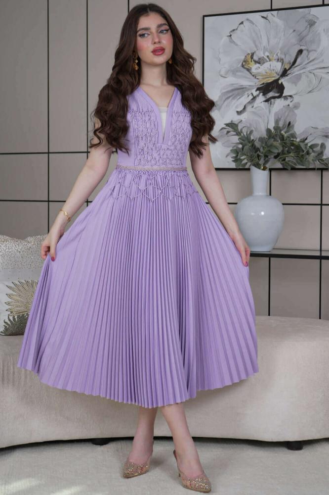 Light purple pleated midi dress المقاس:(S - 36)