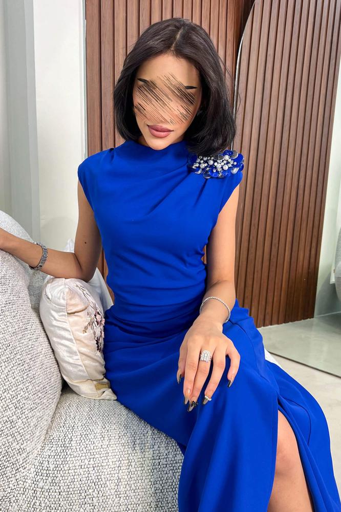 Blue high neck maxi dress المقاس:(M - 38)