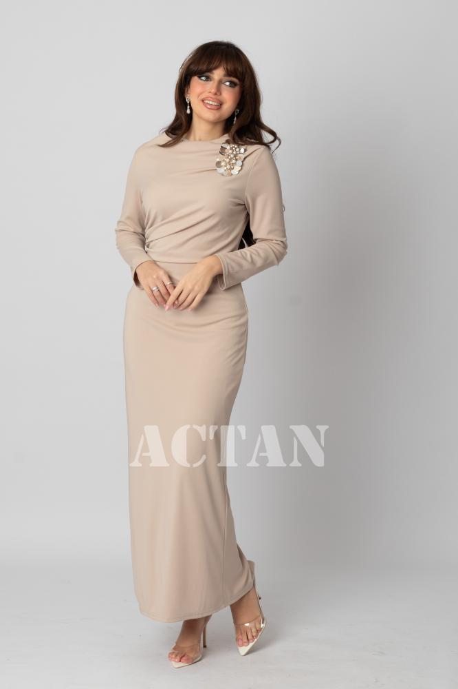 Brooch-embellished bodycon dress المقاس:(S - 36)