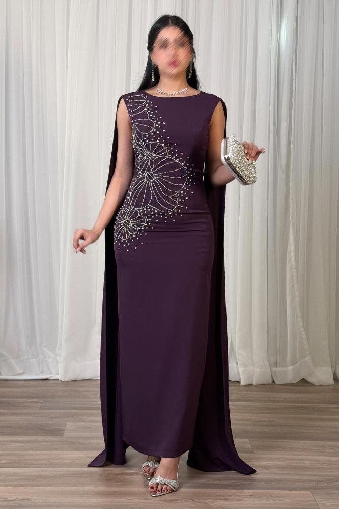 Maxi dress with shoulder scarf المقاس:(M - 38)
