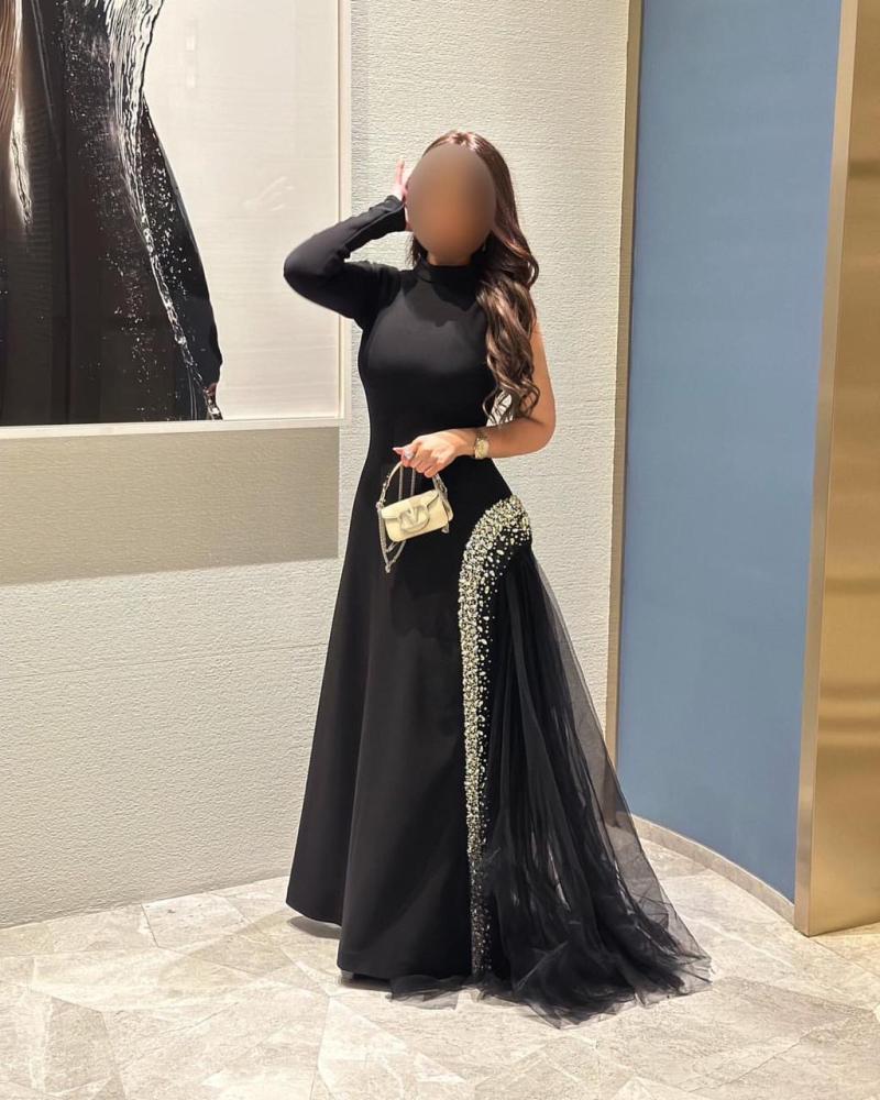 فستان سهرة ناعم مزين بالكرستال لون اسود