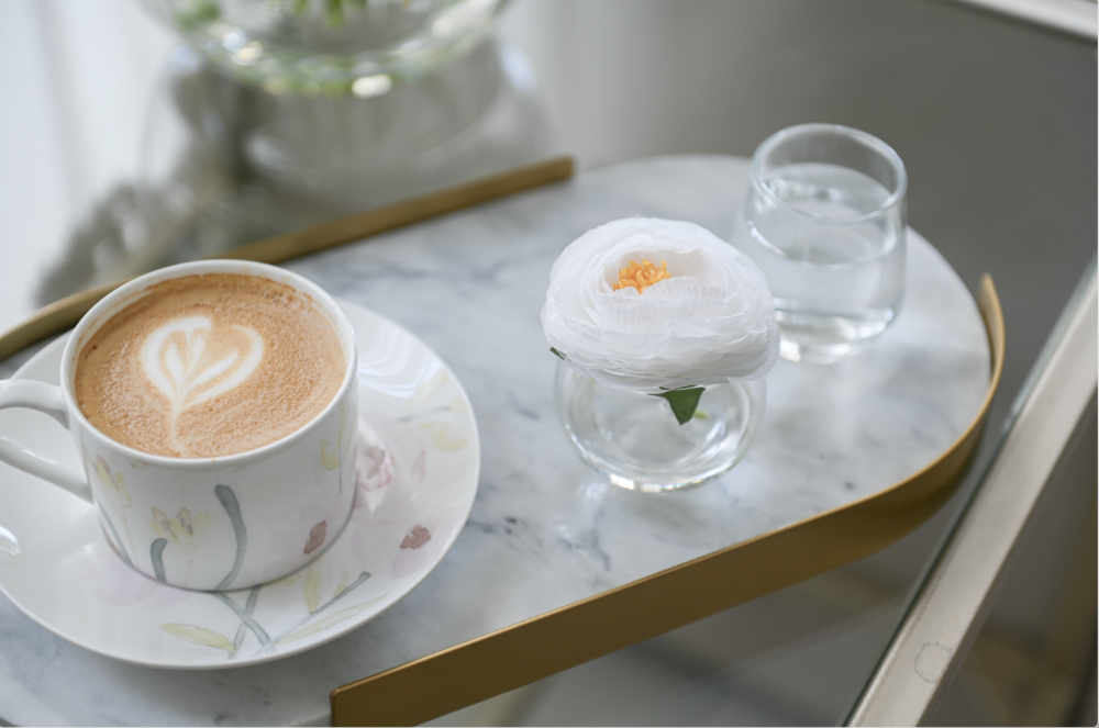 فازة راننكولوس أبيض