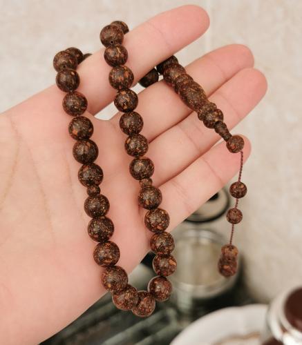 سبحة برائحة دارسين