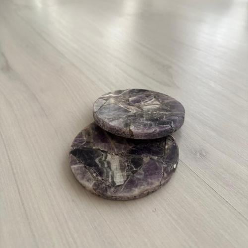 قاعدة أكواب حجر الاماثيست