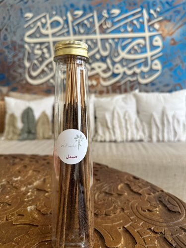 أعواد الصندل