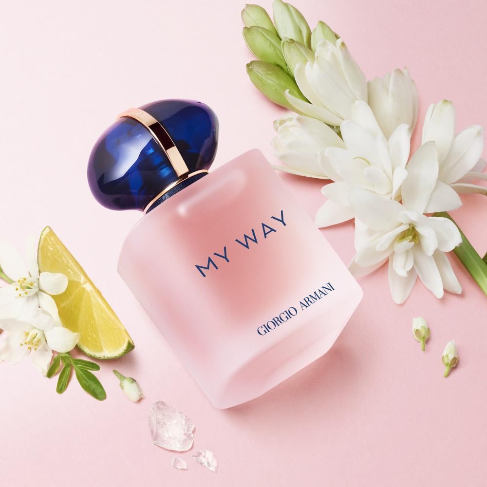 超美品・未使用に近い GIORGIO ARMANI MY WAY 90ml Amazon.com: Armani Beauty- My Way - Eau de Parfum - Women's