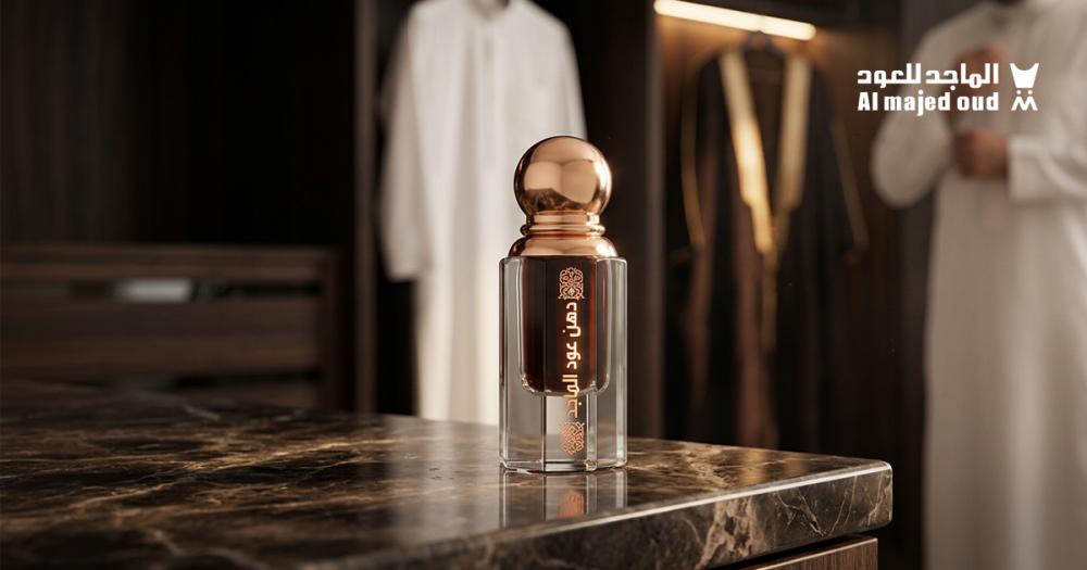 Oud & Oud Oil: A Complete Guide to the World's Most Luxurious Fragrance Ingredient