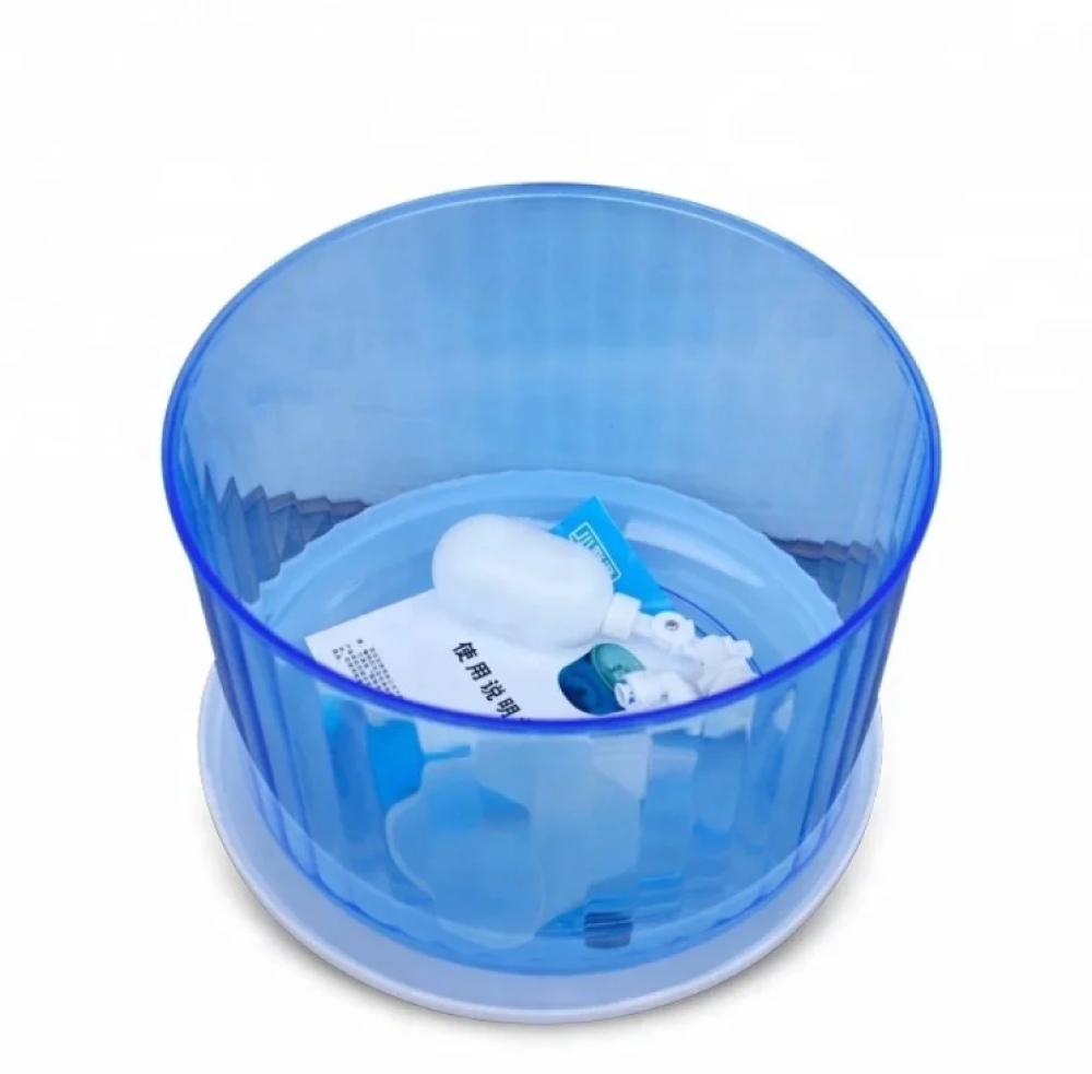 قارورة برادة ماء يتم توصيلها مع جهاز التحلية