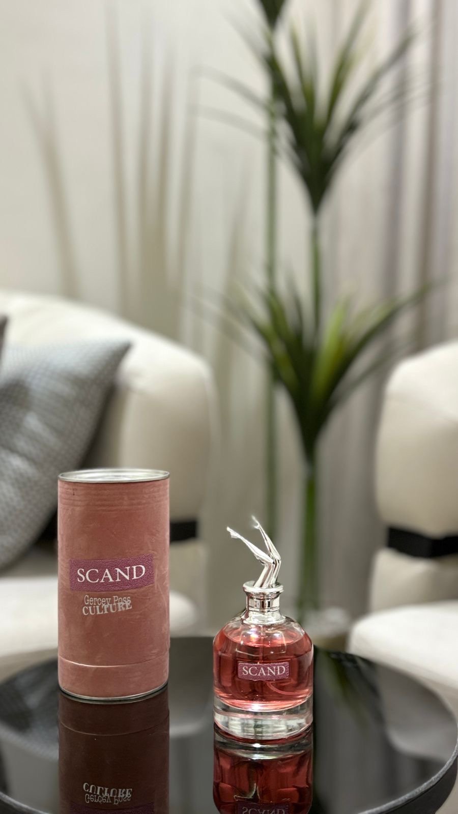 عـطـر سـكـنـدال