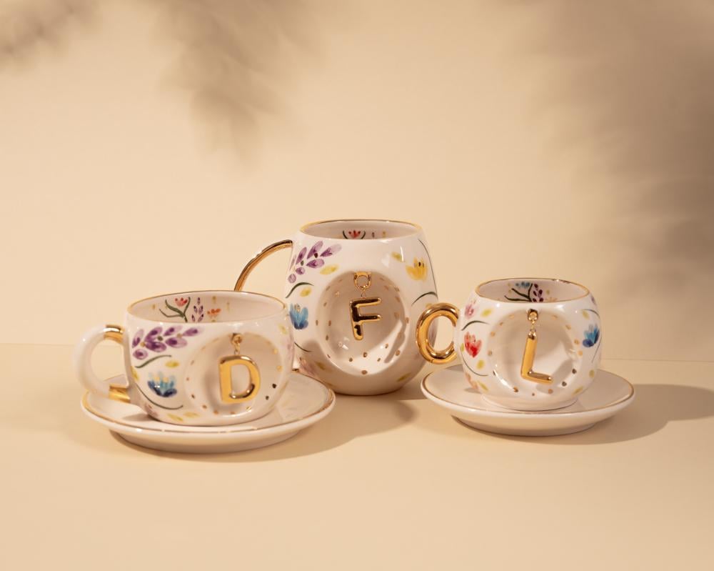 كوب أزهار الربيع