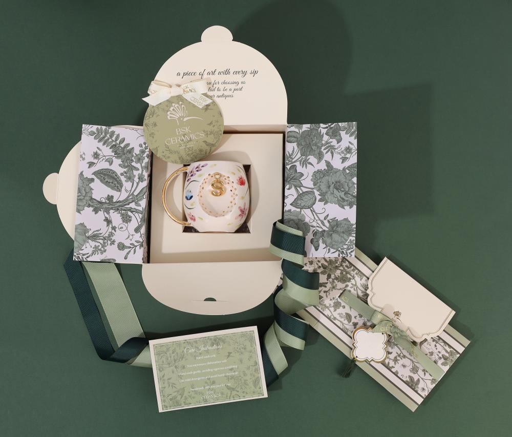 كوب القلوب المغناطيسي